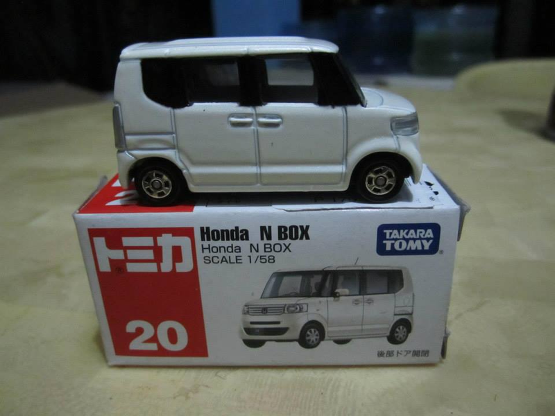 Illustration for article titled Tomica Diecast Haul (20 cars)